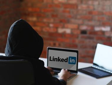 Mensaje de LinkedIn para robar información a compañías